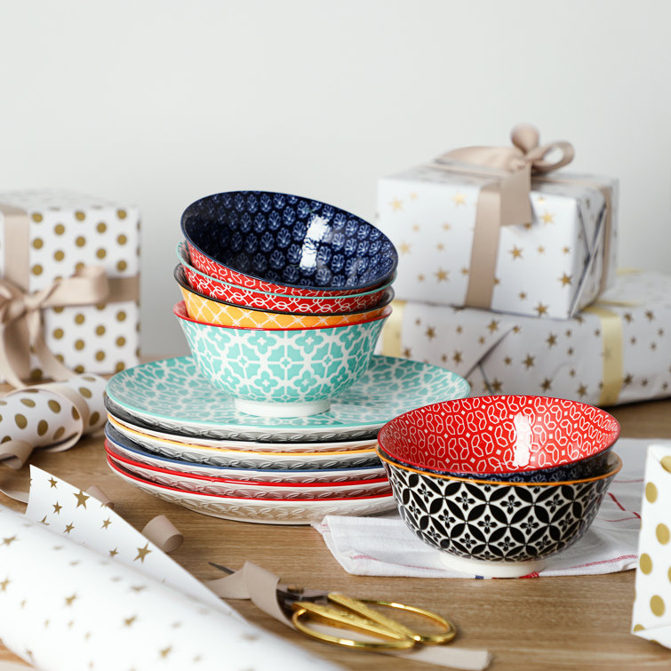 Polka dot dinnerware clearance sets